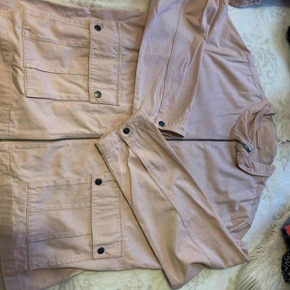 Jacket - Picture 1 of 6